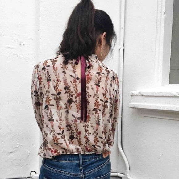 Zara Dainty Floral Bell Sleeve Top - Picture 5 of 11